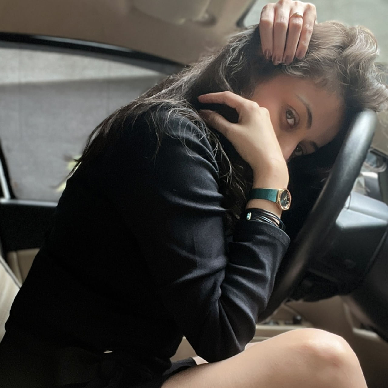 ప్రస్తుతం మనం మాట్లాడుకుంటున్న ఓ హీరోయిన్ బాలీవుడ్ బ్యూటీ ఐశ్వర్య రాయ్ కు పోటీ ఇచ్చింది. అచ్చం ఐష్ కు జీరాక్స్ కాపీలా ఉన్న ఈ బ్యూటీ ఫస్ట్ మూవీతోనే బ్లాక్ బస్టర్ హిట్ అందుకుంది.ఆ తర్వాత వరుస అవకాశాలు అందుకుంటుందని అనుకున్నారంతా. అలా జరగలేదు. 