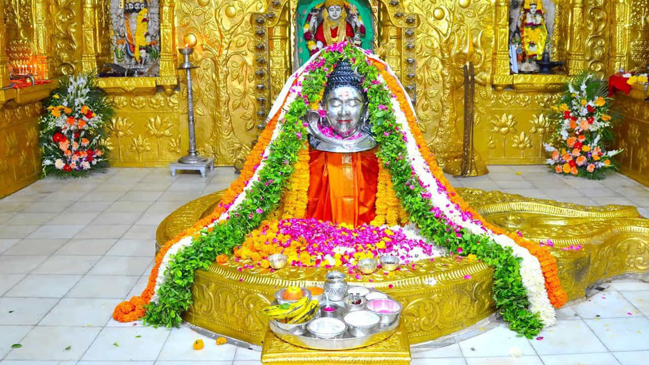 ఈ ప్యాకేజీలో ప్రధానంగా సోమనాథ్, శ్రీశైలం మల్లికార్జున, ఉజ్జయిని మహాకాళేశ్వర్, మధ్యప్రదేశ్‎ ఓంకారేశ్వర్, బైద్యనాథ్, గుజరాత్ నాగేశ్వర్, కేదారేశ్వర్, నాసిక్ త్రయంబకేశ్వర్, రామేశ్వర్, మహారాష్ట్ర భీమేశ్వర్, కాశి విశ్వేశ్వర్, ఔరంగాబాద్ గృష్ణేశ్వర్ అనే 12 జ్యోతిర్లింగాలతో పాటు  షిర్డీ సాయి బాబా మరికొన్ని దేవాలయాలను దర్శించుకోవచ్చు. 