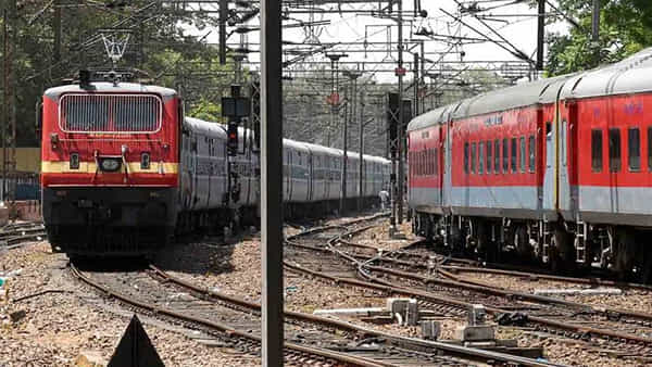 Special Trains: ప్రయాణికులకు గుడ్న్యూస్.. తిరుపతి, కాచిగూడ రూట్లలో 48 ప్రత్యేక రైళ్లు.. పూర్తి వివరాలు ఇవే!