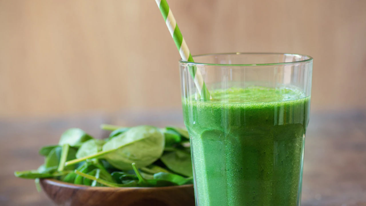 Spinach Juice Benefits: పాలకూర జ్యూస్ తాగడం వల్ల బంఫర్ బెనిఫిట్స్.. పొట్టలోని గ్యాస్, అతి బరువు సమస్య మటాష్..