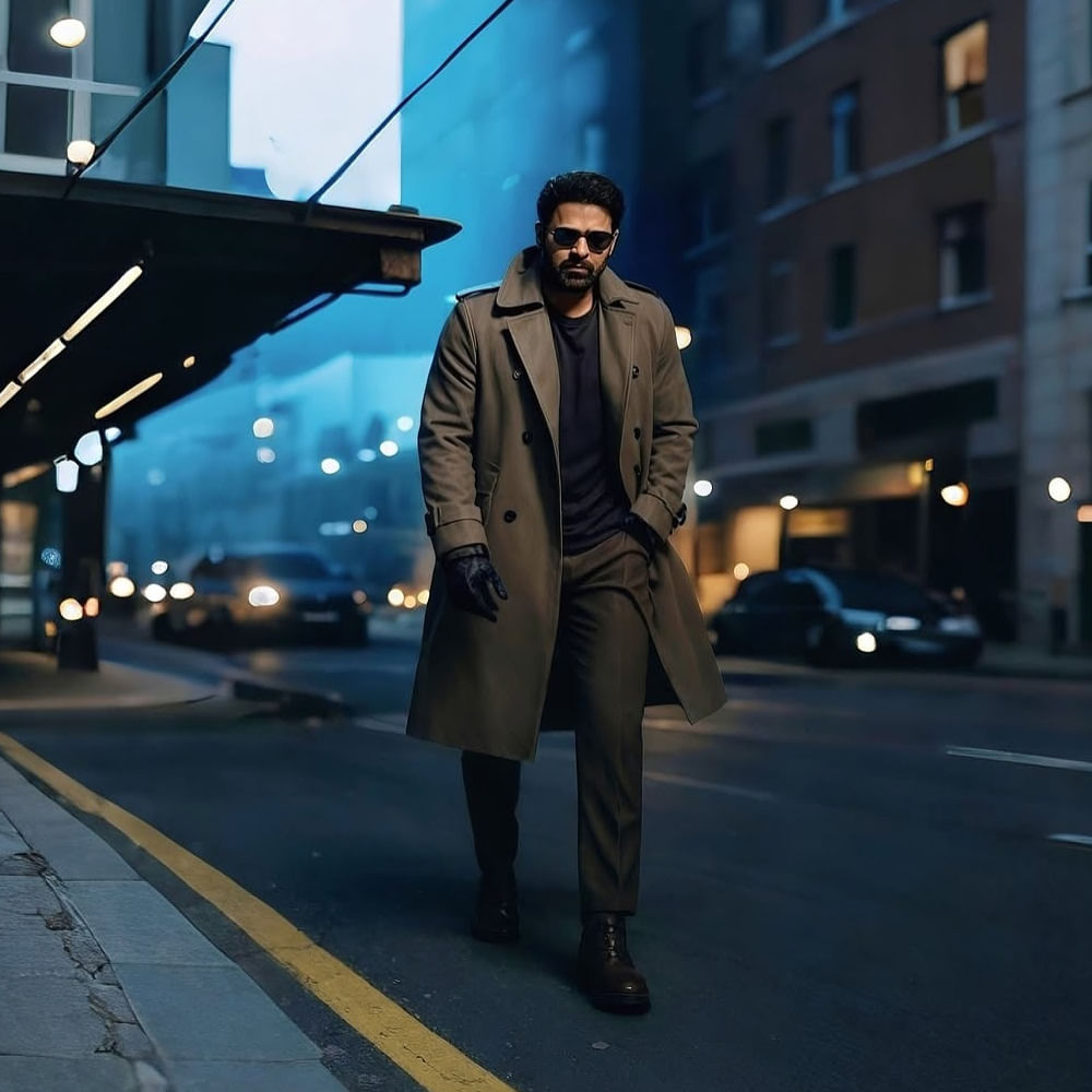 
ఈ సినిమా కోసం ప్రభాస్ 90 రోజులు బల్క్ డేట్స్ ఇచ్చారని తెలుస్తుంది. 2026 సెకండాఫ్‌లో స్పిరిట్ విడుదల కానుంది. ప్రభాస్ పోలీస్ ఆఫీసర్‌గా కనిపించబోతున్న ఈ చిత్రంలో త్రిప్తి దిమ్రి హీరోయిన్‌గా నటిస్తున్నారు. 