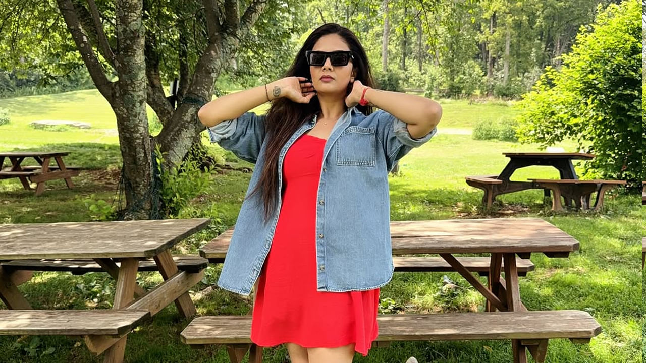 ఇక ఎప్పుడూ సోషల్ మీడియాలో చాలా యాక్టివ్‌గా ఉండే ఈ చిన్నది తాజాగా, రెడ్ కలర్ కోర్టు ధరించి, పైన డెమిన్ కోప్‌తో క్యాప్‌లో తన అందాలను దాచి, పలు ఫొటోలకు ఫోజులిచ్చింది.