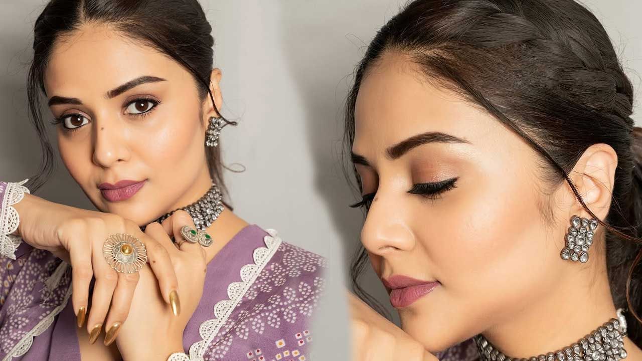 ముఖ్యంగా బిగ్ బాస్ కు వెళ్లి తన వాయిస్, ఆట తీరుతో తెలుగు ప్రేక్షకుల హృదయాలను గెలుచుకొని రన్నర్ గా నిలిచిన విషయం తెలిసిందే. బిగ్ బాస్ కు వెళ్లి వచ్చిన తర్వాత ఈ అమ్మడుకు మరింత పాపులారిటీ వచ్చిందనడంలో అతిశయోక్తి లేదు.