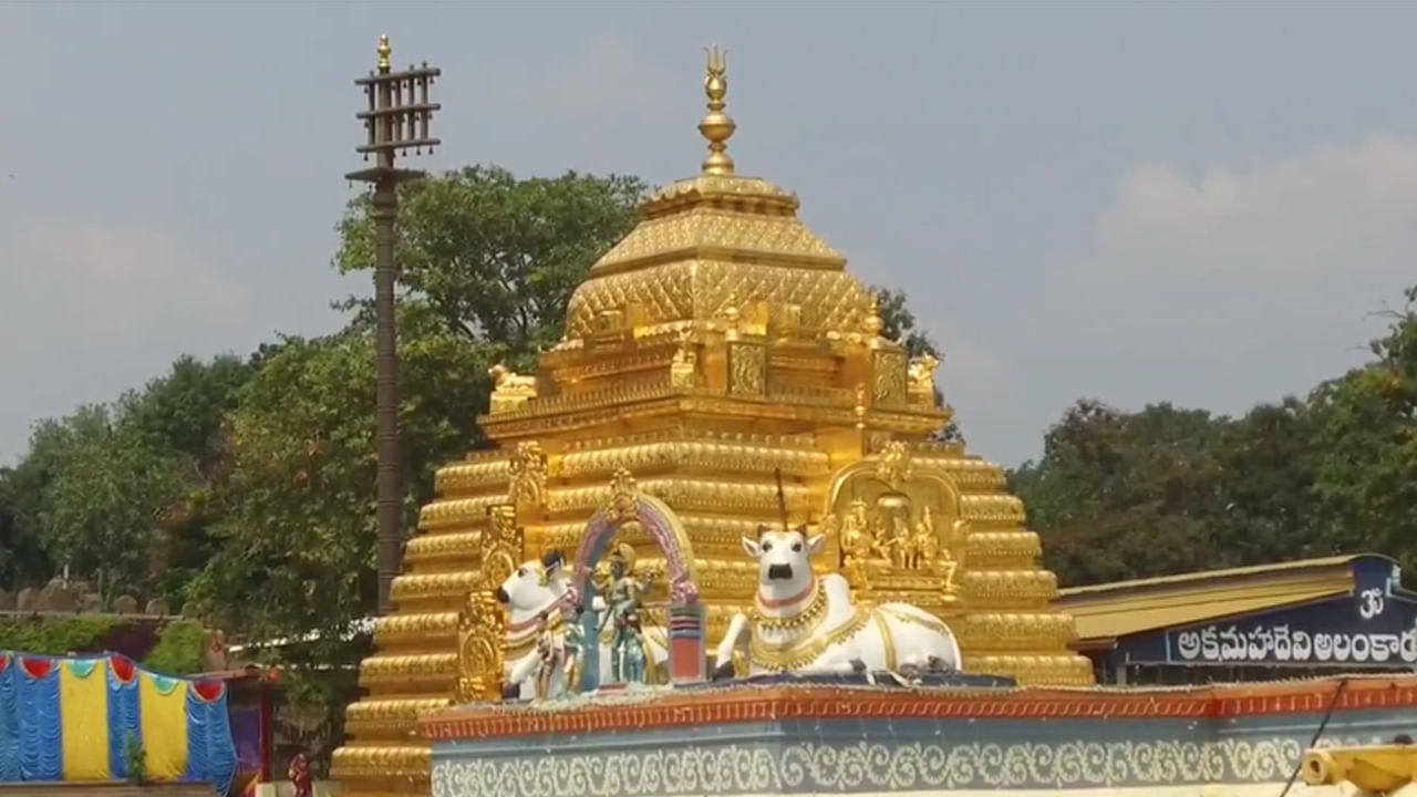 Srisailam: భక్తులకు అలెర్ట్.. శ్రీశైలంలో స్పర్శ దర్శనం నిలిపివేత