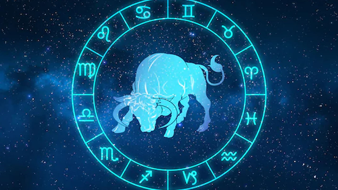 వృషభ రాశి : వృషభ రాశి వారికి సూర్యు గ్రహం కర్కాటక రాశిలోకి సంచరించడం వలన విశేషమైన ప్రయోజనాలు చేకూరుతాయి. వైవాహిక జీవితం అద్భుతంగా ఉంటుంది. ఇంట్లో శుభకార్యాలు నిర్వహిస్తారు. వ్యాపారం ప్రారంభించాలి అనుకునే వారికి ఇది మంచి సమయం. రియలెస్టేట్ రంగంలో ఉన్న వారు అనుకోని విధంగా లాభాలు పొందుతారు.