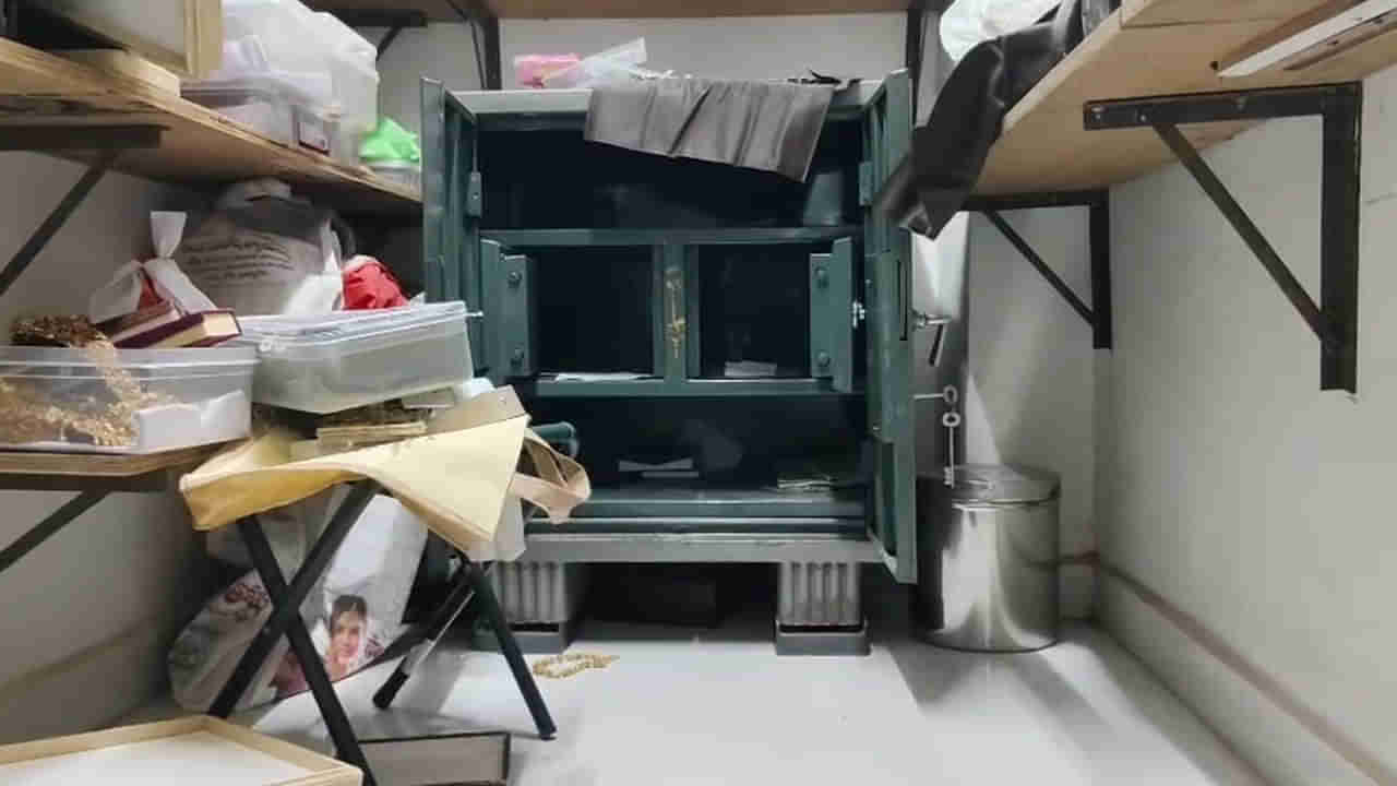 Telangana: భారీ దోపిడీ.. గోడకు రంధ్రం వేసి 18 కిలోల బంగారం చోరి.. మామూలు స్కెచ్ కాదుగా..