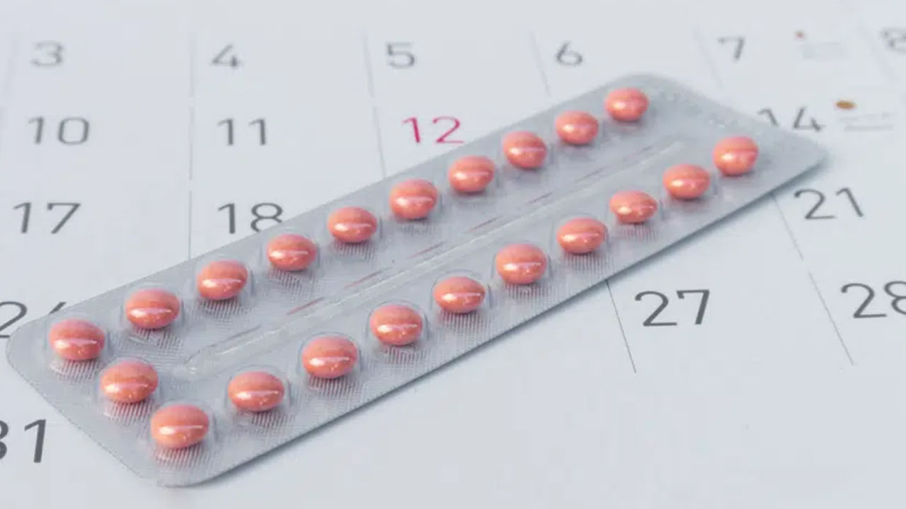 గర్భనిరోధక మాత్రలు ఇప్పటి వరకు స్త్రీలకు మాత్రమే అందుబాటులో ఉన్నాయి. అదే పురుషులలో తమ భాగస్వాములలో గర్భధారణ నివారణ కోసం కండోమ్స్, వాసెక్టమీలు రెండు మాత్రమే అందుబాటులో ఉన్నాయి. కాగా, తాజగా యూనివర్శిటీ ఆఫ్ మిన్నెసోటా కాలేజ్ ఆఫ్ ఫార్మసీ పరిశోధన మొదటి సారి హర్మోన్ రహిత మగ జనననియంత్ర మాత్రలకు పునాది వేసిన విషయం తెలిసిందే.