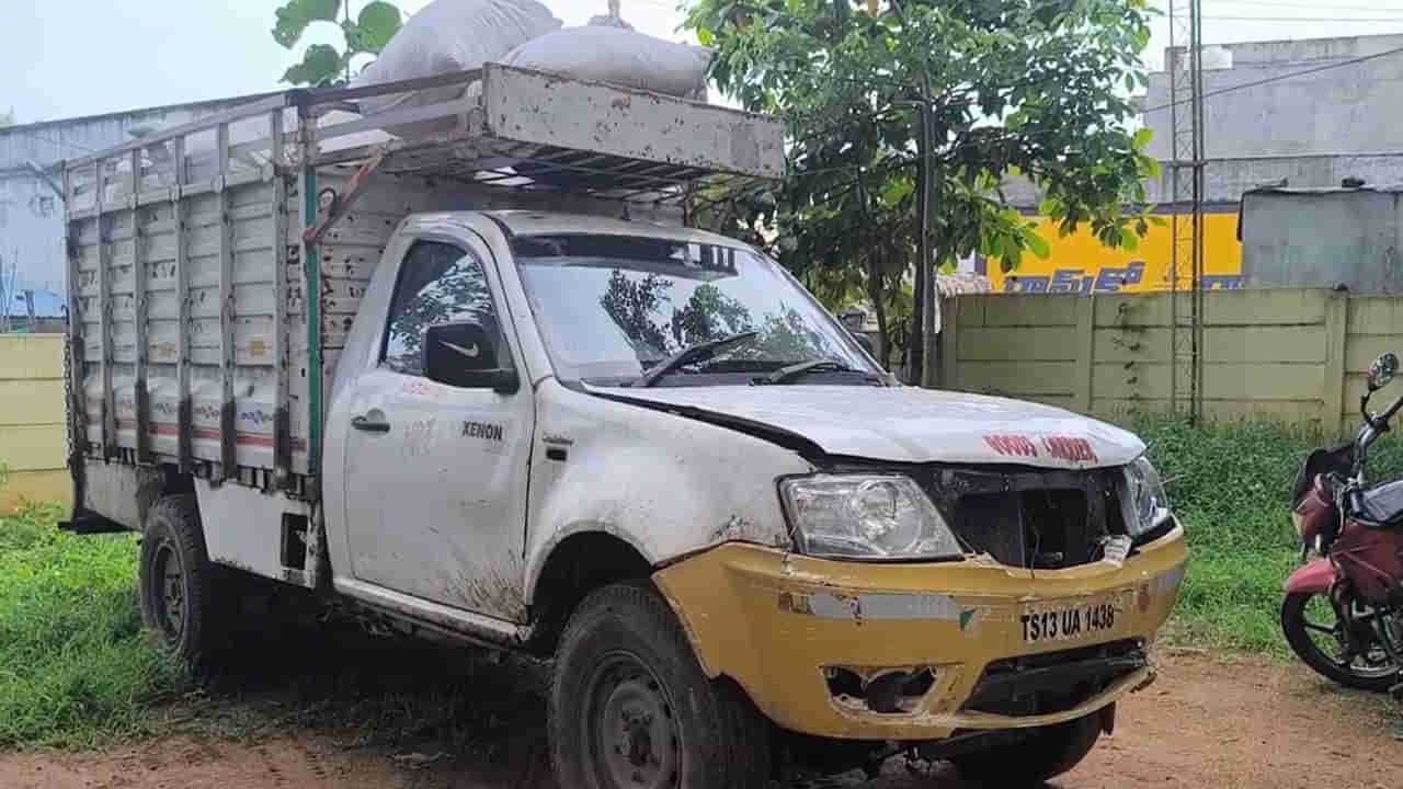 Telangana: ఆపినా ఆగకుండా దూసుకెళ్తున్న బొలెరో వాహనం.. ఆపి చెక్ చేయగా..