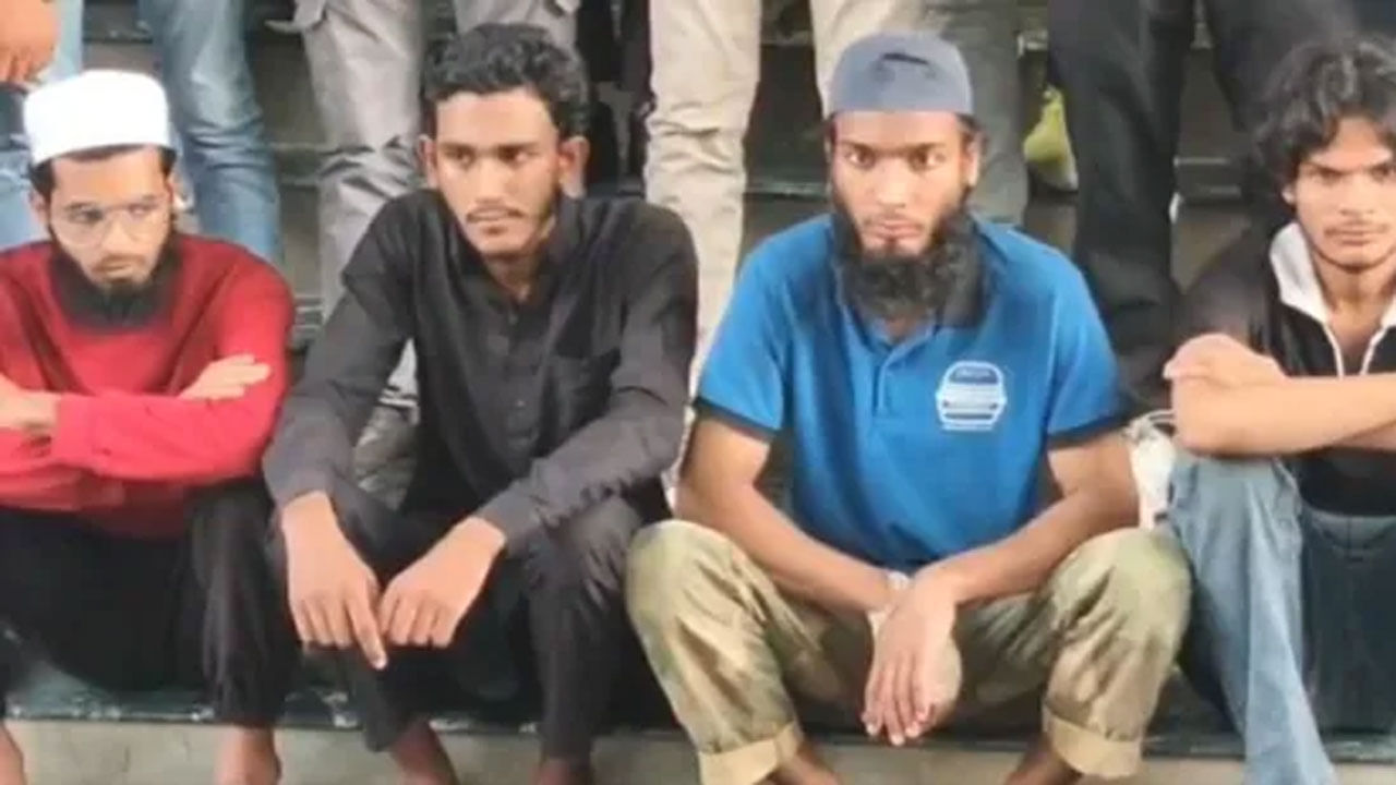 Terrorists: భారత్‌లో అల్‌ఖైదా కుట్ర భగ్నం... నలుగురు అల్‌ఖైదా ఉగ్రవాదుల అరెస్ట్‌