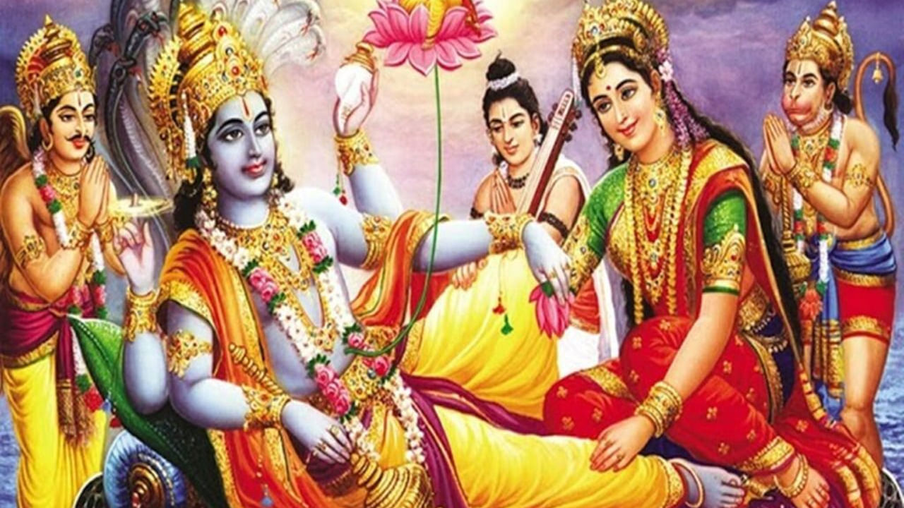 తొలి ఏకాదశి రోజున రెండు వస్తువులను ఇంటికి తెచ్చుకోవడం చాలా మంచిదని చెబుతున్నారు పండితులు. ఎవరైతే ఆర్థిక సమస్యలు, కుటుంబంలో కలహాలతో సతమతం అవుతున్నారో, అలాంటి వారు తొలి ఏకాదశి రోజున దక్షిణ వ్రత శంఖం, లేగతో ఉన్న ఆవు ప్రతిమను ఇంటికి తెచ్చుకోవాలంట.