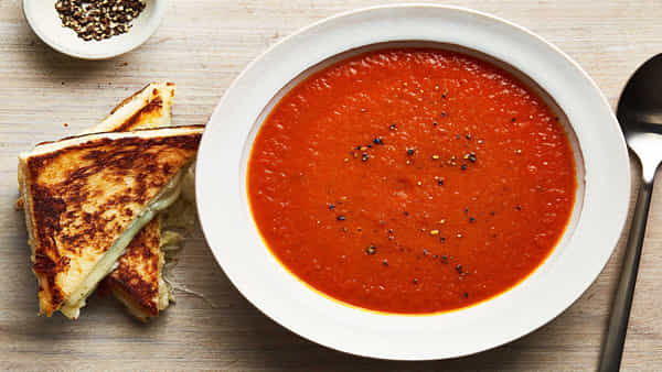 Tomato Soup: రోగనిరోధక శక్తిని పెంచేందుకు అద్భుతమైన సూప్.. ఆరోగ్య ప్రయోజనాలు తెలిస్తే..
