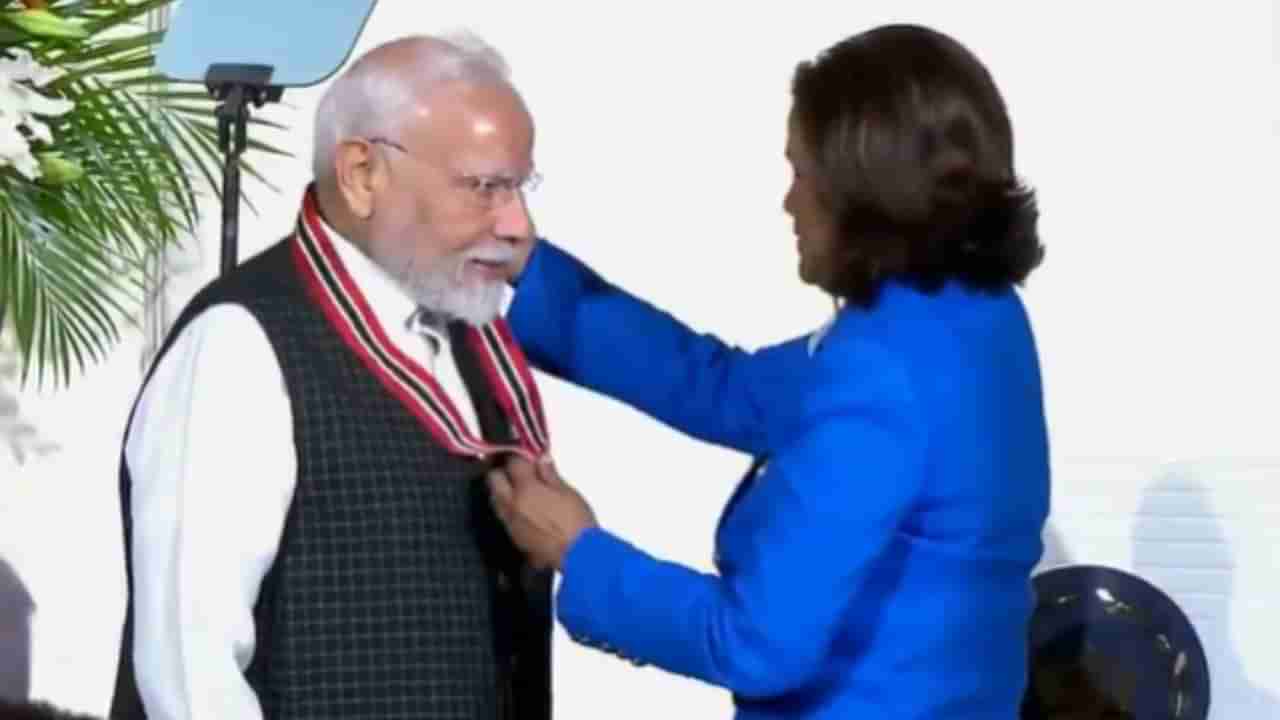 25 దేశాల అత్యున్నత పురస్కారాలు పొందిన ప్రధానిగా రికార్డు సృష్టించిన నరేంద్ర మోదీ