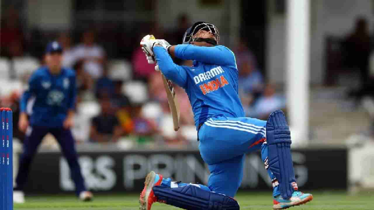 Vaibhav Suryavanshi : చరిత్ర సృష్టించిన వైభవ్.. 10 ఫోర్లు, 7 సిక్సులతో ఇంగ్లాండ్ గడ్డపై ఫాస్టెస్ట్ సెంచరీ