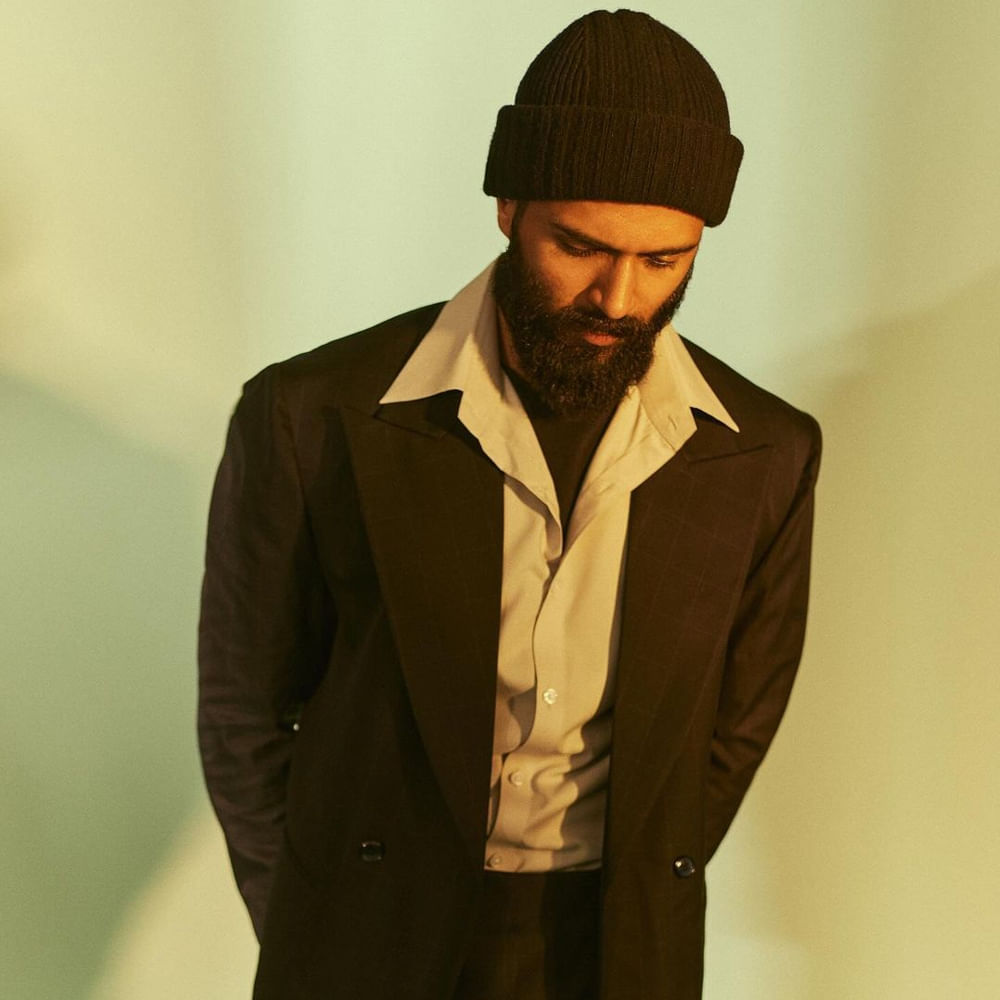 ఇక విజయ్ దేవరకొండ కెరీర్ ఏమంత గొప్పగా లేదిప్పుడు. ఖుషీ పర్లేదు అనిపిస్తే.. ఫ్యామిలీ స్టార్ దారుణంగా ముంచేసింది. ప్రస్తుతం రౌడీ బాయ్ ఆశలన్నీ కింగ్ డమ్‌పైనే ఉన్నాయి. జులై 31న విడుదల కానుంది ఈ చిత్రం. దీని తర్వాత రాహుల్ సంక్రీత్యన్ సినిమా, రౌడీ జనార్ధన లైన్‌లో ఉన్నాయి. 