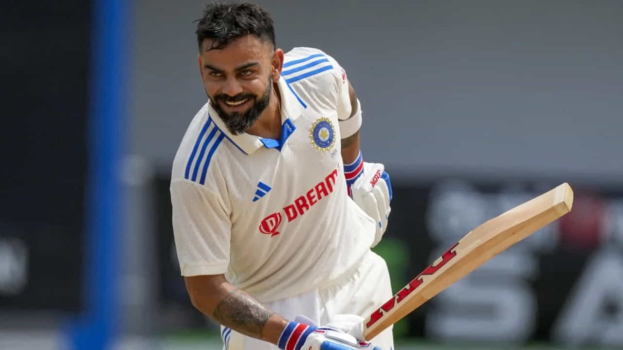 విరాట్ కోహ్లీ సాధించిన రేటింగ్ పాయింట్లు: టెస్టులు: 937 పాయింట్లు (భారత బ్యాట్స్‌మెన్‌లలో అత్యధికం, ఆల్‌టైమ్ 11వ అత్యధికం) - 2018లో ఇంగ్లండ్ పర్యటనలో సాధించాడు. వన్డేలు: 911 పాయింట్లు - 2018లో ఇంగ్లండ్ పర్యటనలో సాధించాడు. టీ20లు: 909 పాయింట్లు (కొత్తగా అప్‌డేట్ చేసినవి).