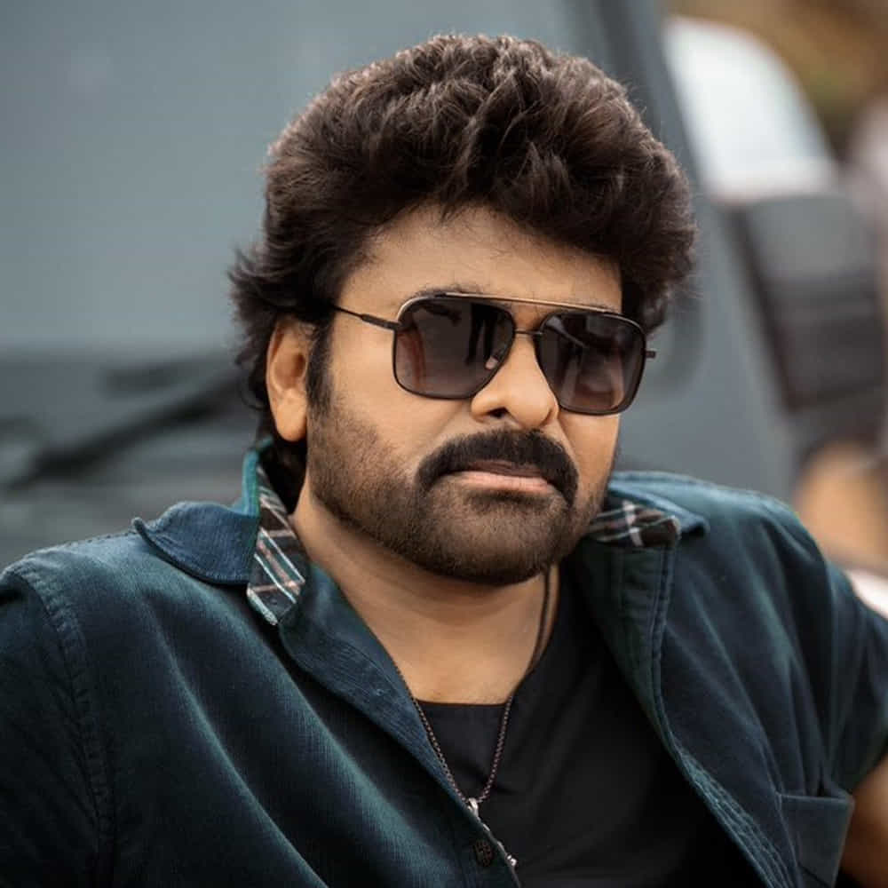 చాలా కాలంగా అప్‌డేట్ కోసం అభిమానులు అడుగుతున్నా.. సెలైంట్‌గా ఉన్న మేకర్స్‌.. ఫైనల్‌గా క్లారిటీ ఇచ్చారు. రీసెంట్ ఇంటర్వ్యూలో విశ్వంభర షూటింగ్ స్టేటస్‌ గురించి, కథా కథనాల గురించి ఫుల్ క్లారిటీ ఇచ్చారు దర్శకుడు వశిష్ఠ. 