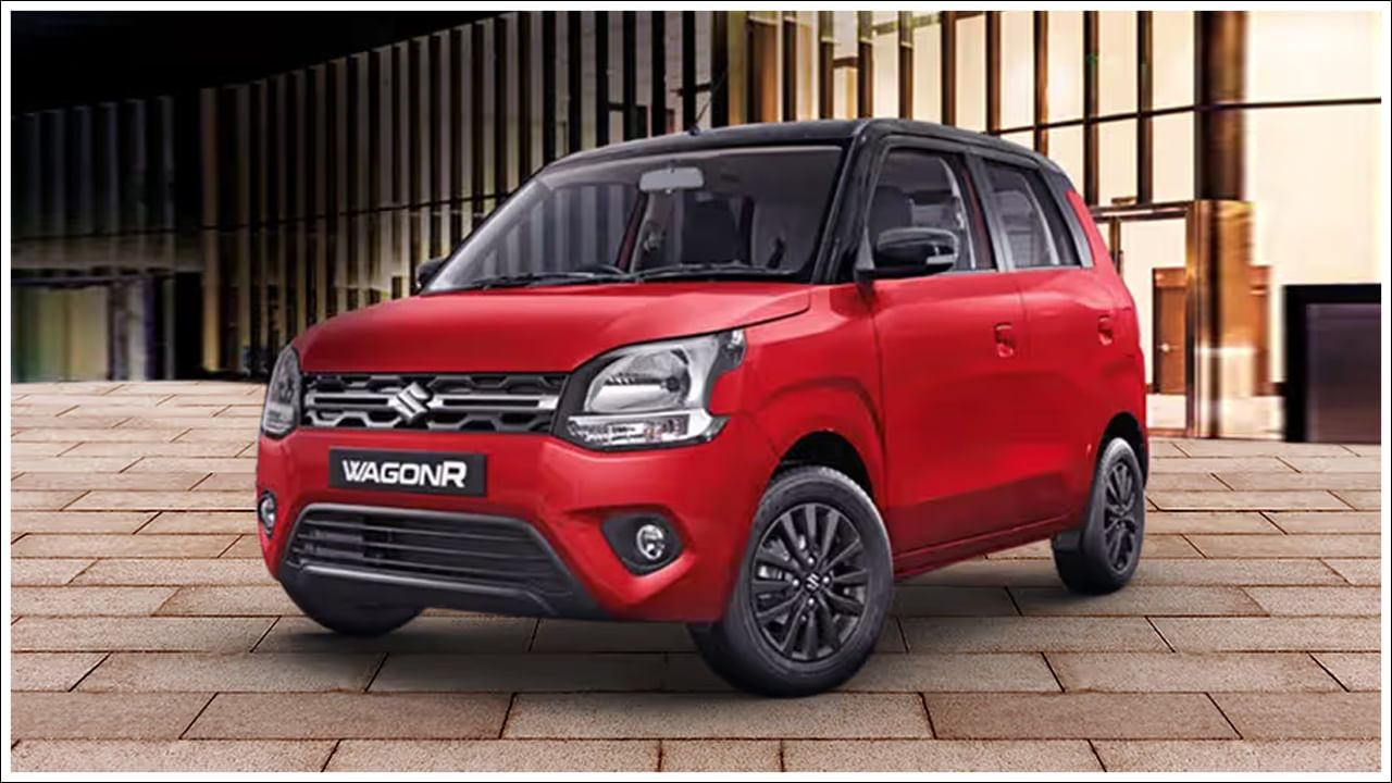 మారుతి సుజుకి వ్యాగన్ఆర్ మరోసారి అన్ని ఇతర వాహనాలను అధిగమించి రికార్డు సృష్టించింది. జూన్‌లో అత్యధికంగా అమ్ముడైన SUVని రెండవ స్థానానికి నెట్టి, హ్యుందాయ్ క్రెటాను వెనక్కి నెట్టింది. ఈ సంవత్సరం జనవరి నుండి జూన్ వరకు అమ్మకాలలో మారుతి సుజుకి వ్యాగన్ఆర్ అగ్రస్థానంలో ఉంది. ఈ కాలంలో కంపెనీ 1,01,424 యూనిట్ల వ్యాగన్ఆర్‌ను విక్రయించింది. హ్యుందాయ్ క్రెటా 1,00,560 యూనిట్లను విక్రయించి రెండవ స్థానంలో ఉంది.