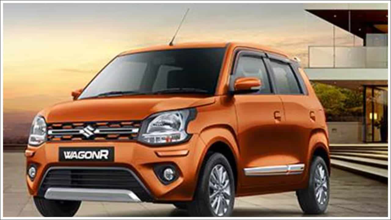 డ్రైవ్ చేయడానికి సౌకర్యంగా: ఈ కారు నడపడం చాలా సులభం. దీని సీటింగ్ పొజిషన్ చాలా ఎత్తుగా ఉంటుంది. ఇది రోడ్డును సైతం స్పష్టంగా చూడవచ్చు. స్టీరింగ్ చాలా తేలికగా ఉంటుంది. ఇది నగరంలోని ఇరుకైన రోడ్లపై డ్రైవింగ్ను సులభతరం చేస్తుంది. దీనితో పాటు, ఇందులో ఆటోమేటిక్ (AMT) గేర్బాక్స్ ఎంపిక కూడా అందుబాటులో ఉంది. ఇది ట్రాఫిక్లో డ్రైవింగ్ను మరింత సౌకర్యవంతంగా చేస్తుంది.