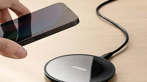 Wireless Power Bank: వైర్లెస్ పవర్ బ్యాంక్తో ఫోన్ను ఛార్జ్ చేస్తున్నారా..? ఇవి తప్పక తెలుసుకోండి..