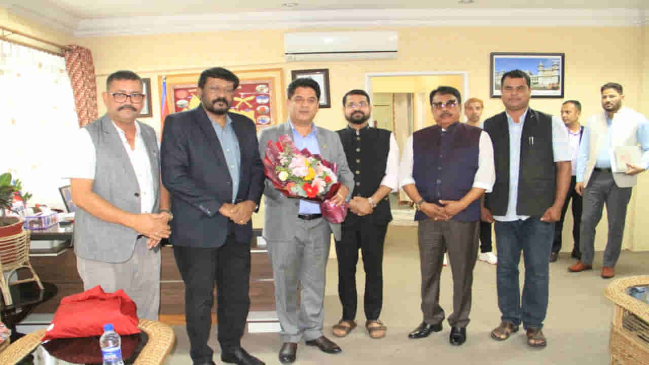 World Malayali Council: నేపాల్‌ మంత్రిని కలిసిన వరల్డ్ మలయాళీ కౌన్సిల్ సభ్యులు.. మలయాళీల సంక్షేమం, అభివృద్ధిపై చర్చ