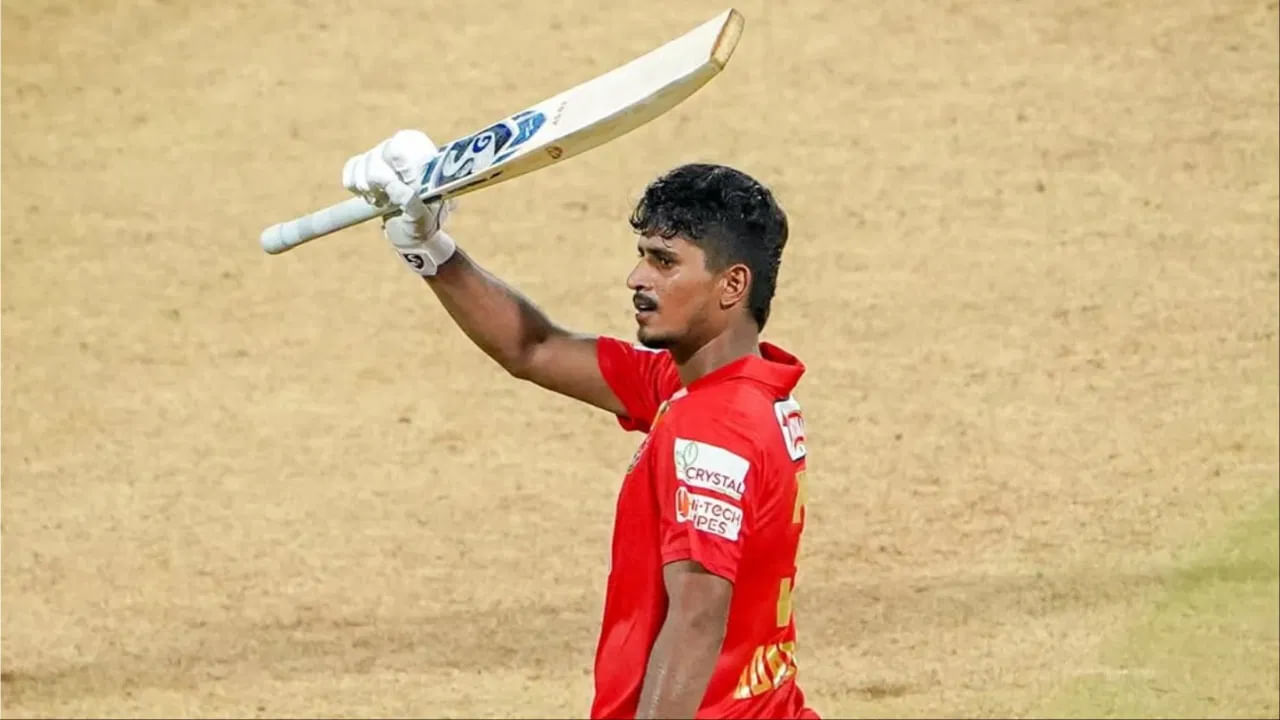 Video: 19 బంతుల్లో 10 సిక్సర్లు.. తుఫాన్ సెంచరీతో బీభత్సం.. వైభవ్ సూర్యవంశీకే ఫీవర్ తెప్పించిన బుడ్డోడు – Telugu News | Vaibhav Suryavanshi Friend Adarsh Singh Century with 10 sixes in just 19 balls in UP T20 League 2025