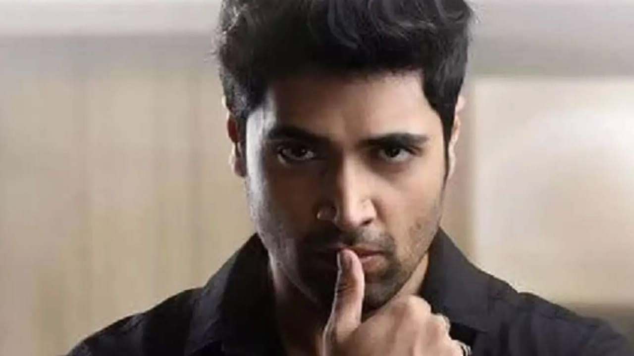 బాలీవుడ్ బ్యూటీ వామికాగబ్బి కీలక పాత్రలో నటిస్తున్న ఈ సినిమా వచ్చే ఏడాది ప్రేక్షకుల ముందుకు రానుంది. ఇప్పటి వరకు ఆరు దేశాల్లో, 23 సెట్స్‌లో 150 రోజులకు పైగా షూటింగ్ చేసినట్టుగా వెల్లడించారు.