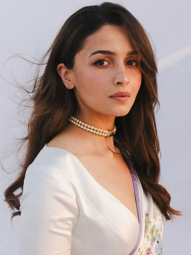 ప్రెగ్నెన్సీ తర్వాత కూడా ఫిట్‎గా ఉండాలంటే.. అలియాను ఫాలో అవ్వాల్సిందే..