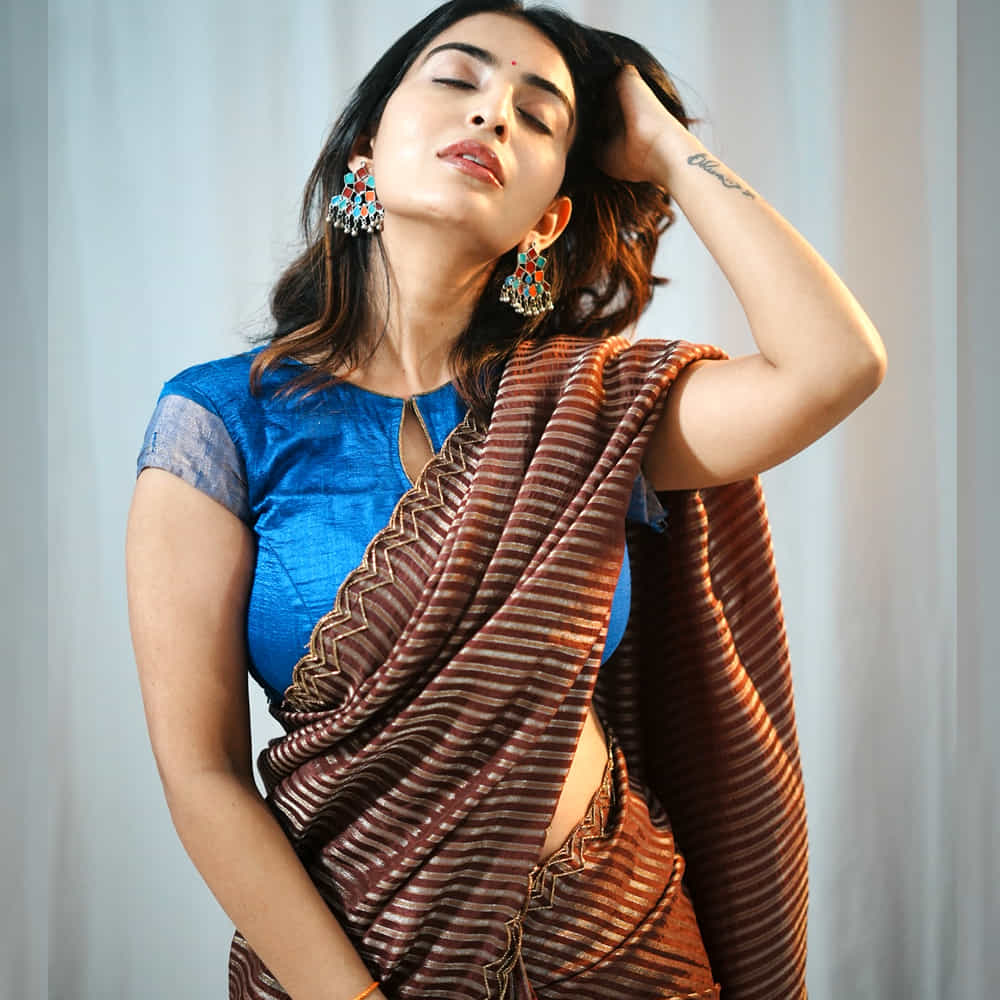 ఇండస్ట్రీలో రాణిస్తున్న తెలుగమ్మాయిల్లో ఈ ముద్దుగుమ్మ గురించి ప్రత్యకంగా చెప్పుకోవాలి.. నటిగా ఒకొక్క మెట్టు ఎక్కుతూ వస్తుంది అందాల భామ అనన్య నాగళ్ల. సినిమాలపై ఇంట్రెస్ట్ తో సాఫ్ట్ వేర్ జాబ్ మానేసింది అందాల భామ అనన్య నాగళ్ల. షార్ట్ ఫిల్మ్స్ తో మరో కొత్త జీవితం ప్రారంభించింది.