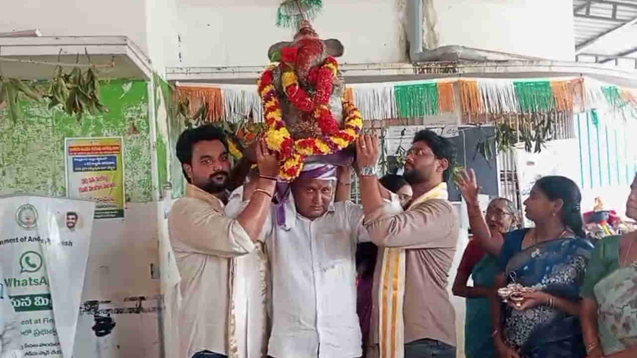 లడ్డూ కాదు.. ఏకంగా వినాయక విగ్రహానికే వేలంపాట.. దక్కించుకున్నవారు ఏం చేస్తారంటే!