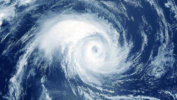 Rain Alert: బాంబ్ పేల్చిన వాతావరణ శాఖ.. వచ్చే 3 రోజులు తెలుగు రాష్ట్రాలపై వరుణుడి తాండవం