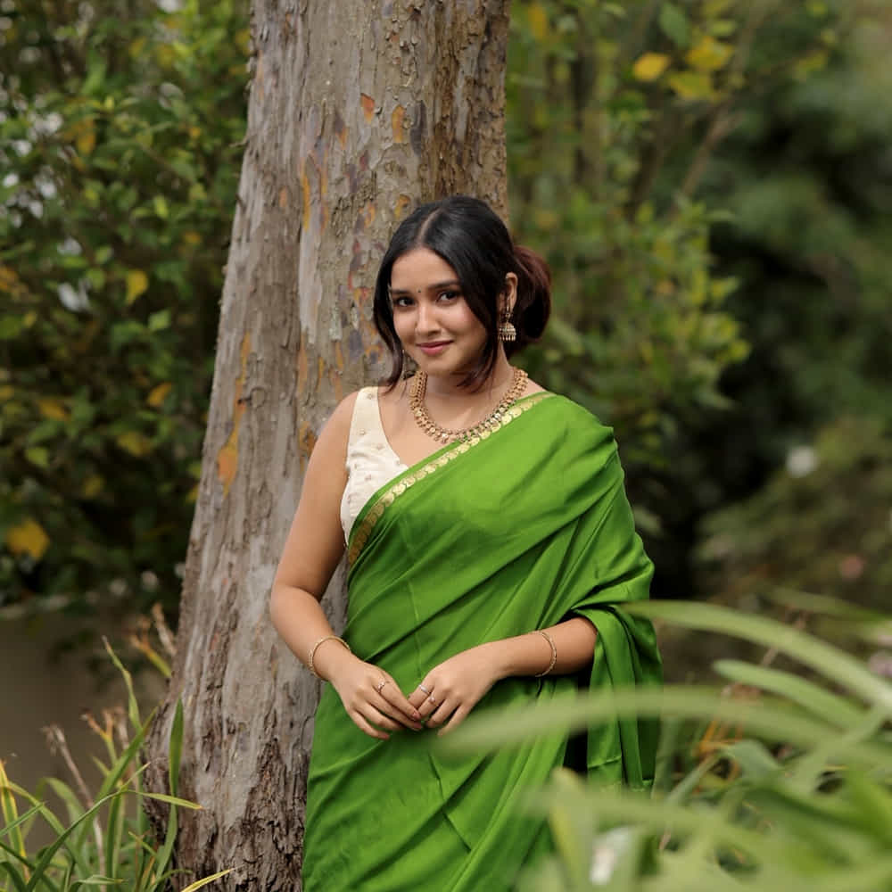 విశ్వాసం చిత్రంలోనూ అజిత్-నయనతార కూతురి పాత్రలో అనికా సురేంద్రన్ నటించిన తర్వాత, అభిమానులు ఆమెను కుట్టి నయన్ అని పిలుచుకోవడం ప్రారంభించారు. నటి అనికా సురేంద్రన్ అజిత్ కూతురేనని చాలా మంది తమిళప్రేక్షకులు అనుకున్నారు.