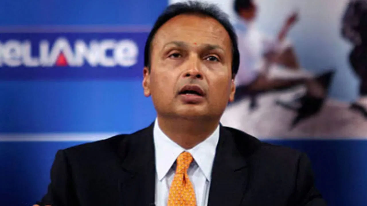 Anil Ambani: అనిల్ అంబానీపై లుక్ అవుట్ నోటీసులు జారీ..! ఈ నెల 5న.. Anil Ambani: అనిల్ అంబానీపై లుక్ అవుట్ నోటీసులు జారీ..! ఈ నెల 5న..