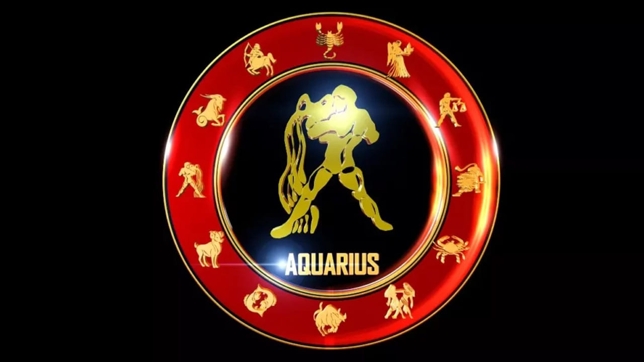 కుంభరాశి :కుంభరాశి వారికి శుక్రగ్రహ అనుగ్రహం వలన అఖండ రాజయోగం కలగనుంది. కోరుకున్న కోర్కెలు నెరవేరుతాయి. స్థిరాస్తికొనుగోలు చేస్తారు. ఎవరైతే చాలా రోజుల నుంచి కొత్త వ్యాపారం ప్రారంభం చేయాలి అనుకుంటారో వారికి ఇది బెస్ట్ సమయం. శుక్రుని ప్రభావం వల్ల సంపదలో భారీ పెరుగుదల ఉండబోతుంది.