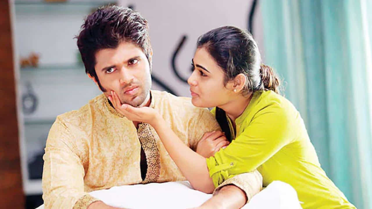 అర్జున్ రెడ్డి సినిమాకు తన రెమ్యునరేషన్ రూ.5 లక్షలు అని.. ఆ సమయంలో తనకు పెద్ద అమౌంట్ అని అన్నారు విజయ్ దేవరకొండ. డైరెక్టర్ సందీప్ రెడ్డి వంగా తెరకెక్కించిన ఈ చిత్రంలో విజయ్ జోడిగా షాలిని పాండే కథానాయికగా నటించింది.