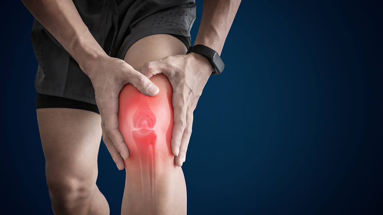 శరరీరం త్వరగా అలసిపోవడానికి మరో ప్రధాన కారణం.. అర్థరైటిస్. శరీరంలోని ఆరోగ్యకరమైన కణజాలాలపై ఆర్థరైటిస్ దాడి ఎముకలత పాటు కణాలపై ప్రభావం చూపుతుంది. ఈ కారణంగా శరీరం త్వరగా అలసిపోయిన భావన కలుగుతుంది.