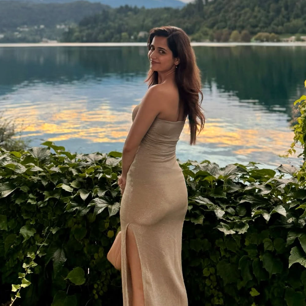 Ashika Ranganath Pic New