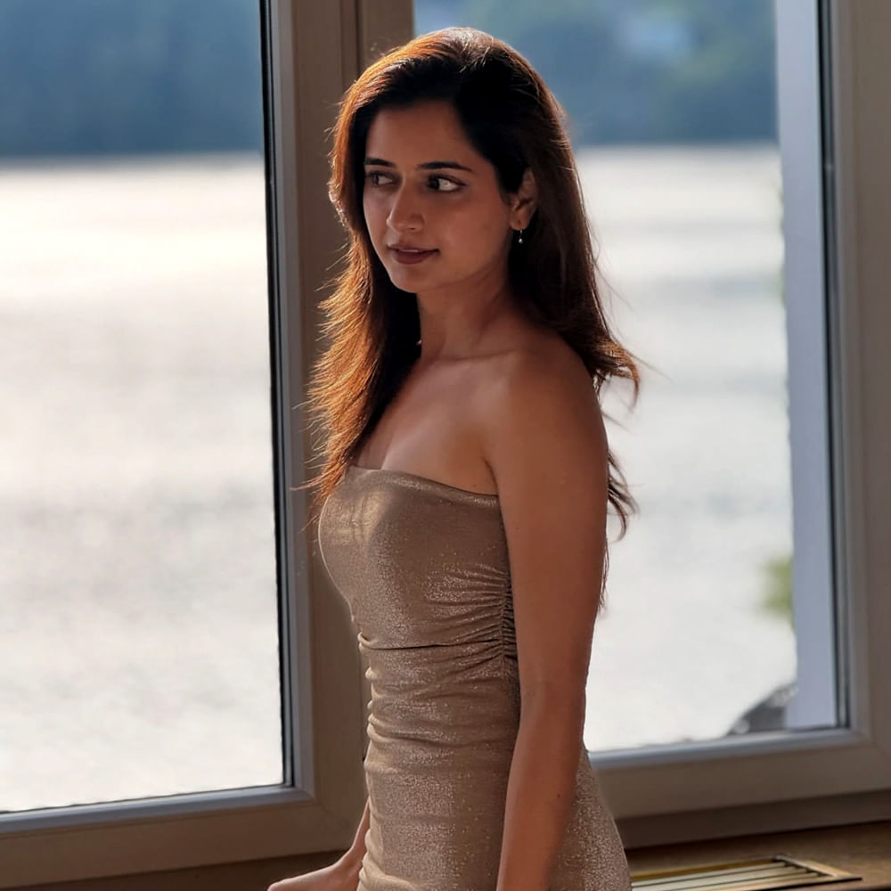Ashika Ranganath Pics