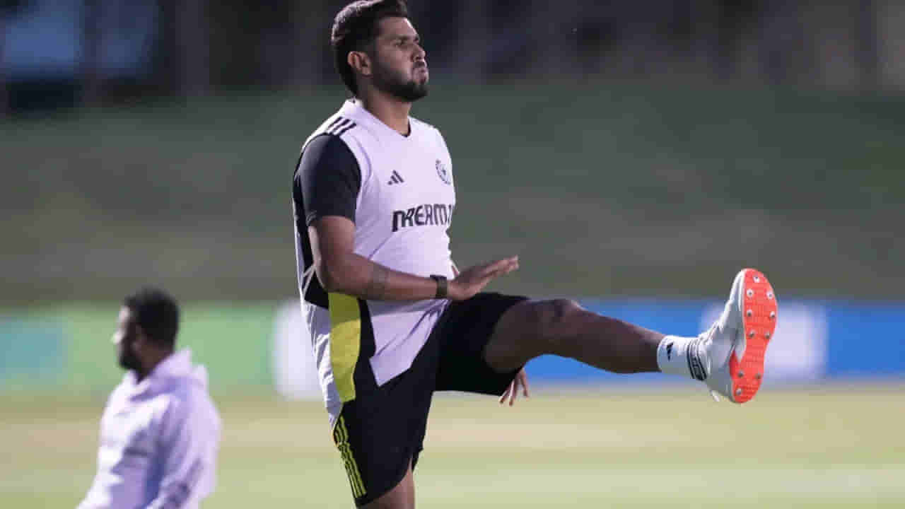 Asia Cup 2025: చెత్త గణాంకాలు, పరమ చెత్త ప్లేయర్.. గంభీర్ ఫేవరేట్ ప్లేయర్ ఎంపికపై విమర్శలు