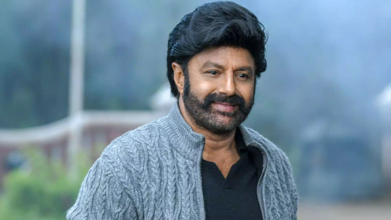 ఇండస్ట్రీలో చక్కర్లు కొడుతున్న విషయం ప్రకారం.. బాలయ్య కోసం గోపీచంద్ ఓ వినూత్నమైన ఎపిక్స్టోరీని ప్లాన్ చేస్తున్నారట. చరిత్రను.. వర్తమానాన్ని ముడిపెడుతూ కథను సిద్ధం చేశారట.