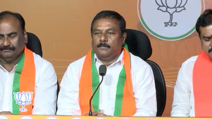 Watch: ఆరు గ్యారంటీల అమలులో ప్రభుత్వం విఫలం - మహేశ్వర్ రెడ్డి Watch: ఆరు గ్యారంటీల అమలులో ప్రభుత్వం విఫలం - మహేశ్వర్ రెడ్డి
