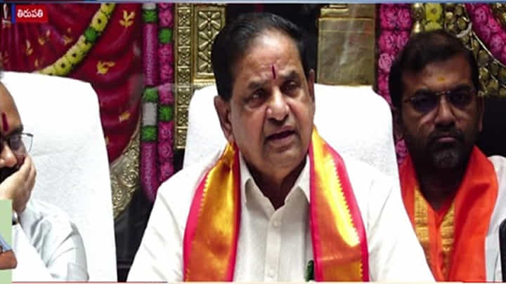 Tirumala: తిరుమలలో ఆగని రాజకీయ మంటలు Tirumala: తిరుమలలో ఆగని రాజకీయ మంటలు