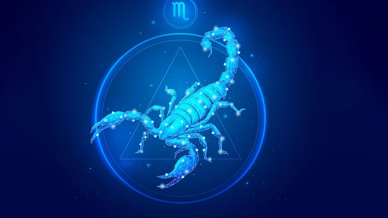 వృశ్చిక రాశి : ఈ రాశి వారు ఎంత కష్టమైన పనులైనా సరే బుధ గ్రహం అనుగ్రహంతో త్వరగా పూర్తి చేస్తారు. కుటుంబంలో సంతోషకర వాతావరణం నెలకొంటుంది. ఆకస్మిక ధనప్రాప్తి కలుగుతుంది. నిరుద్యోగులు ఉద్యోగం పొందే అవకాశం ఉంది. విందు వినోదాల్లో పాల్గొంటారు.