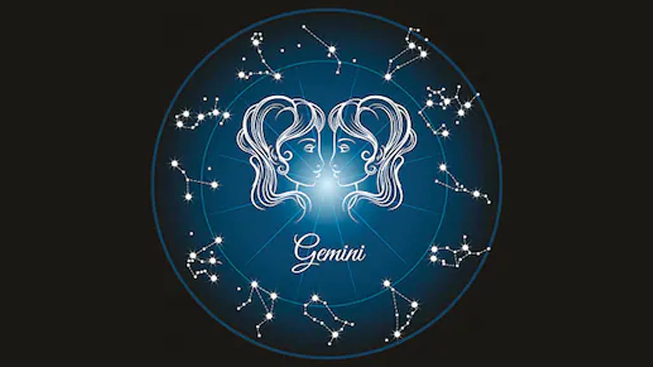 మిథున రాశి :మిథున రాశి వారికి గజకేసరి రాజయోగం వలన పట్టిందల్లా బంగారమే కానుంది. ఆదాయం పెరుగుతుంది.ఆర్థిక సమస్యలు తొలిగిపోతాయి. వ్యాపారస్తులకు కలిసి వస్తుంది. నూతన వ్యాపారం చేపట్టాలి అనుకునే వారికి కూడా ఇది మంచి సమయం. అనుకున్న పనులన్నీ సకాలంలో పూర్తి అవుతాయి.