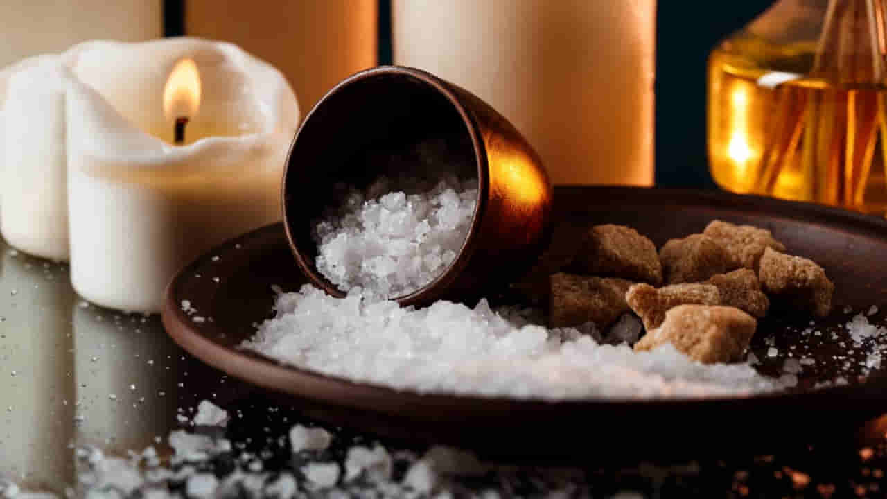 Camphor Hacks: పూజలకే కాదు.. మీ ఇల్లు తాజాగా ఉండాలంటే ఈ కర్పూరం హ్యాక్స్ తెలుసుకోండి..