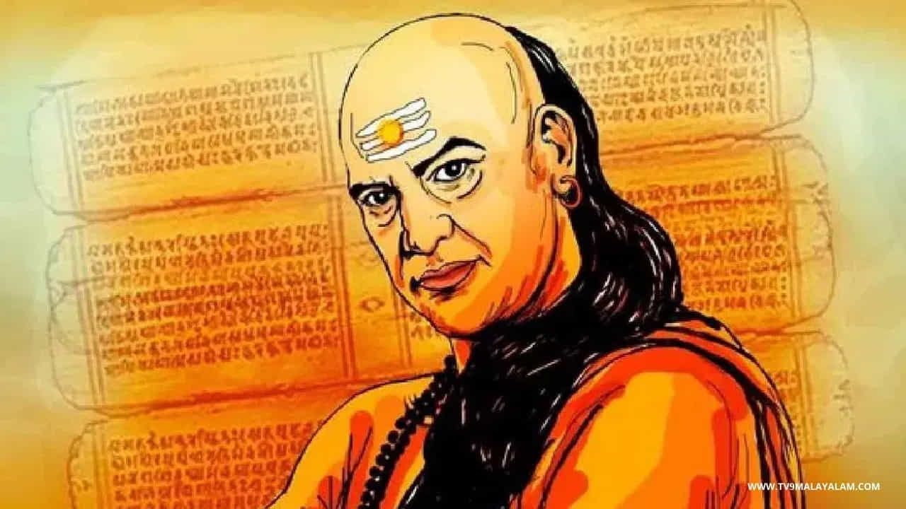 యవ్వనంలో ఒక వ్యక్తి తప్పకుండా తన శారీరక, మానసిక ఆరోగ్యంపై దృష్టిపెట్టాలంట.  దీని కోసం ప్రతి రోజూ మంచి ఆహారం తీసుకోవడం వ్యాయామం చేయడం చేయాలని సూచిస్తున్నాడు చాణక్యుడు. అదే విధంగా రెండో పనిలో భాగంగా, ఒక వ్యక్తి తప్పకుండా సామాజిక నైటిక పనిలో చురుకుగా పాల్గొన్నప్పుడే అది ఆయనకు జీవితంలో ఎంతో ఉపయోగపడుతుందని చెబుతున్నాడు. ఇదే గౌరవాన్ని తీసుకొస్తుందంట.