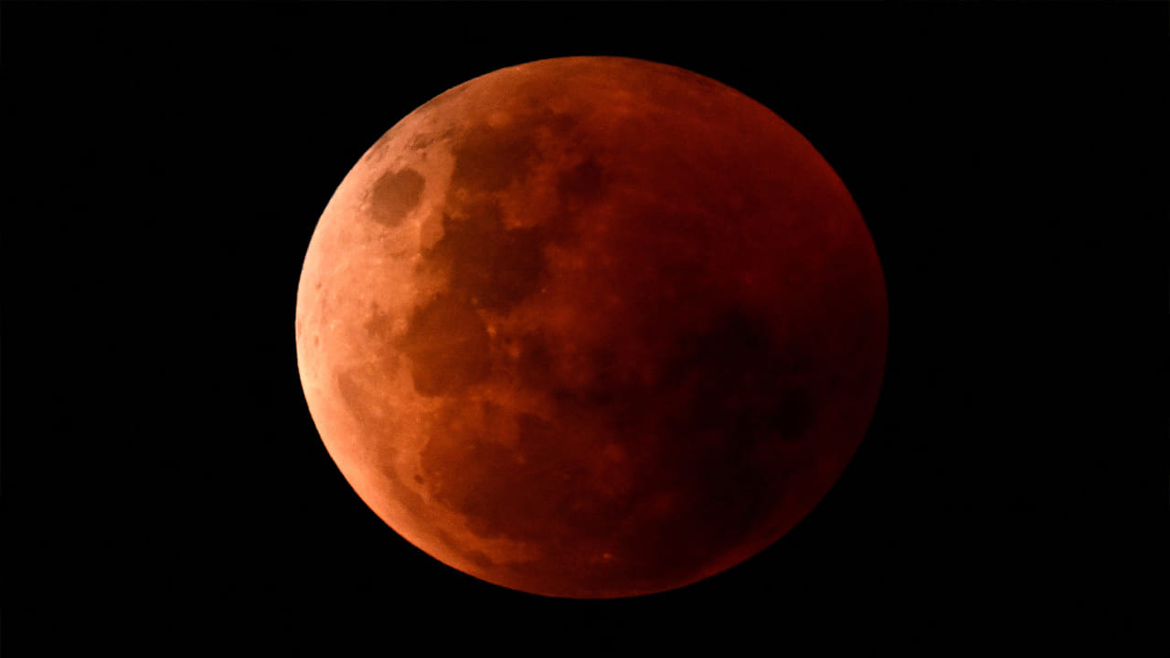 Lunar Eclipse: సెప్టెంబర్‌లో ఏర్పడనున్న చంద్రగ్రహణం.. గర్భిణీ స్త్రీలు జాగ్రత్త.. ఏమి చేయాలి? ఏమి చేయకూడదో తెలుసా?