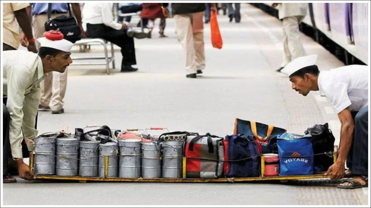 చర్చ్‌గేట్ స్టేషన్‌కు ఎదురుగా 1899లో నిర్మించిన వెస్ట్రన్ రైల్వే ప్రధాన కార్యాలయం ఉంది. ఈ స్టేషన్ ముంబైలోని ప్రసిద్ధ డబ్బావాలాల కార్యకలాపాలకు కూడా కేంద్రంగా ఉంది. వారు ఆఫీసులకు వెళ్లే ఉద్యోగులకు టిఫిన్లు డెలివరీ చేస్తారు.