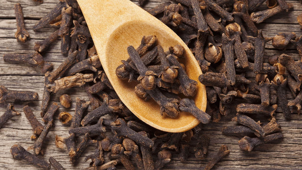 Cloves