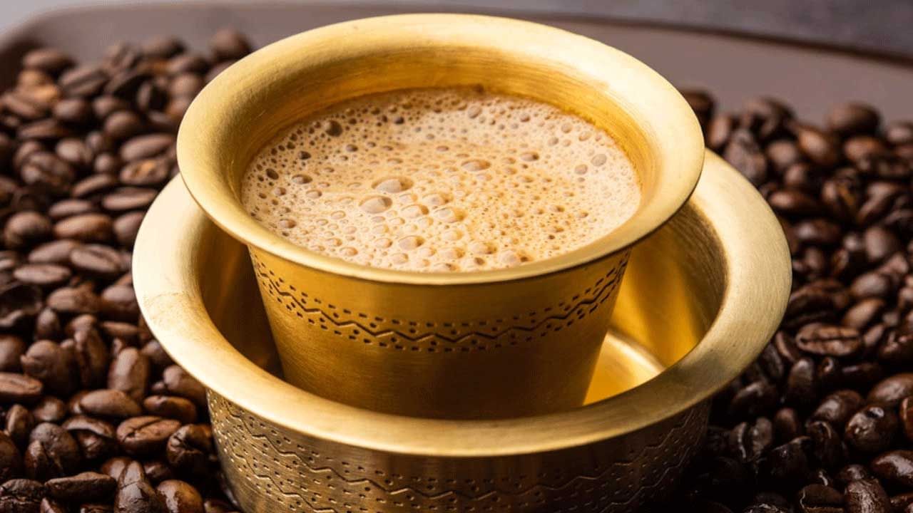 అయితే కొంత మంది చాలా ఇష్టంగా మధ్యాహ్నం కాఫీ తాగుతుంటారు. అయితే ఇది ఆరోగ్యానికి మంచిదే అంటున్నారు వైద్యులు. ఎందుకంటే. చాలా మందికి తిన్న తర్వాత ఎక్కువగా నిద్ర వస్తుంటుంది.