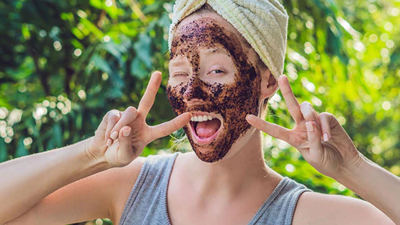 Coffee Face Pack Girl